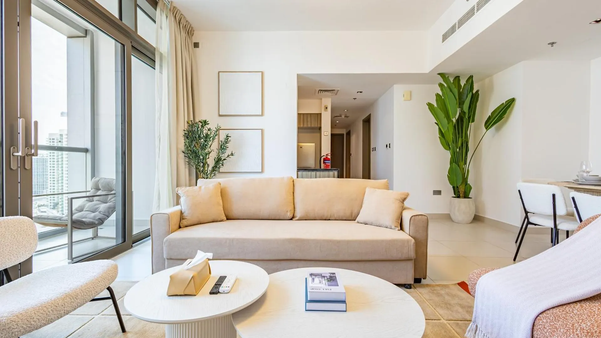 Family Heaven - 3 Min Walk To Reem Central Park And Beach - Designers Choice - 10 People - New Building - High Floor - Big Balcony - Reem Island Abu Dhabi Apartment